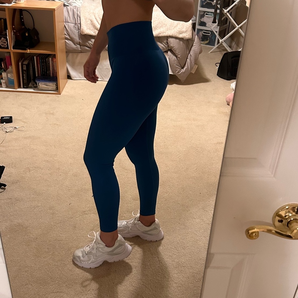 EUC NVGTN Blue/Teal Leggings